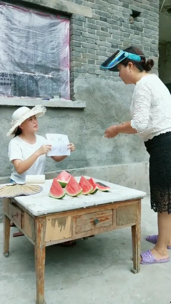 吃瓜有趣事件,盘点那些令人捧腹的吃瓜趣事